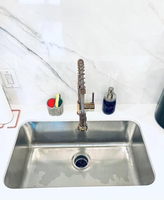 Luxe Travel Retreat Near Deep Ellum Apartamento Dallas